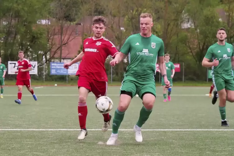 Beim FV Kindsbach will er mit seinem Team den ersten Dreier in dieser Saison holen: Johannes Schell, der Spielertrainer der TSG 