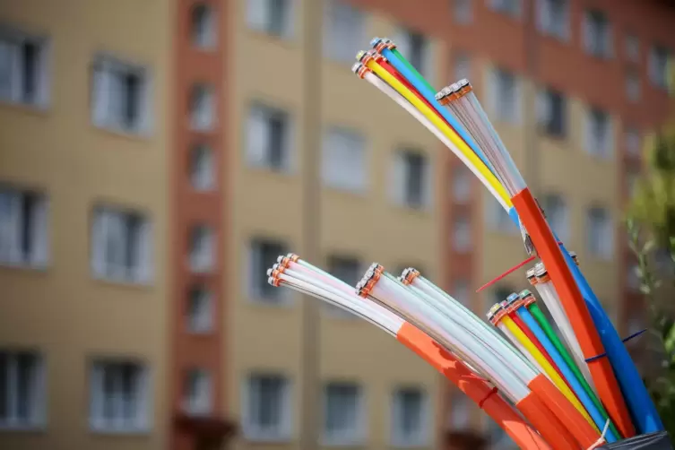 Noch ist der Breitbandausbau in Maudach und Rheingönheim nicht ganz in trockenen Tüchern: Derzeit läuft eine weitere Wirtschaftl