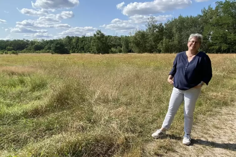 Das ist keine Lichtung im Pfälzerwald. Bettina Holler geht hier, im Landschaftsschutzgebiet bei Maxdorf, gerne walken.