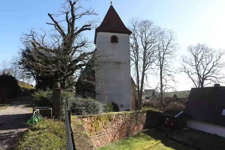 Die historische Martinskirche von Leinsweiler.