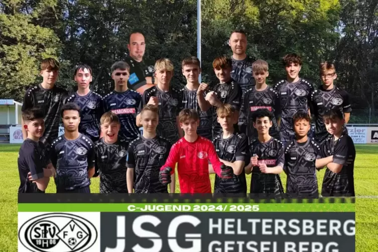 Mit diesem Team geht die JSG Heltersberg/Geiselberg/Schopp in ihre allererste Verbandsligasaison: (obere Reihe von links) Traine