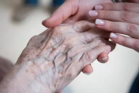 Derzeit lösen sich mehrere Krankenpflegevereine auf. 