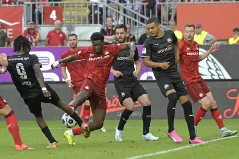 Ragnar Ache vergangene Woche im Spiel gegen Greuther Fürth.