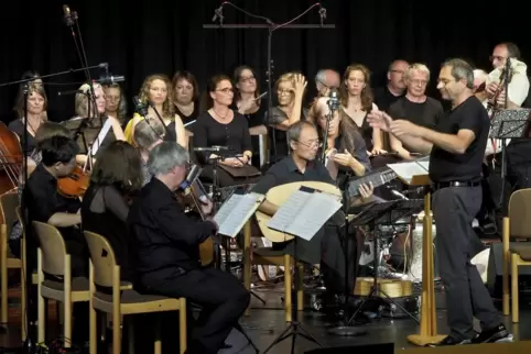 Gelungenes Experiment: Roland Lißmann hat einen zweiteiligen Konzertabend rund ums Thema sizilianische Musik gestaltet, hier ein