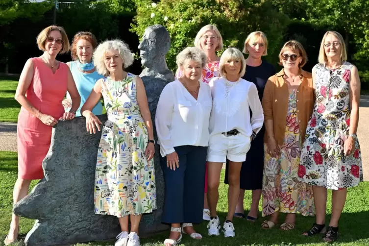 Engagieren sich im Neustadter Verein gegen Altersarmut (von links nach rechts): Marion Bauer, Ulrike Schneider-Scholz, Dietgard 