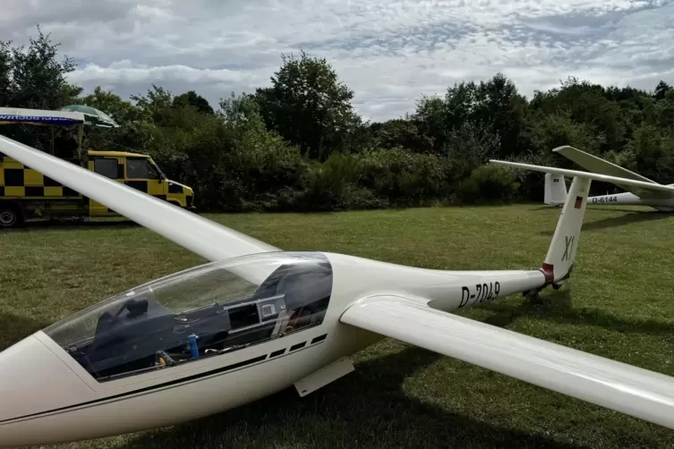 Vor Ort wurden den Besuchern auch die vereinseigenen Segelflugzeuge gezeigt. Dem Verein gehören auch fünf Segelflugzeuge, vier M