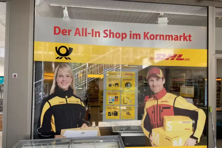 Neu im Kornmarkt: Der Kiosk bietet jetzt auch Postdienstleistungen. 