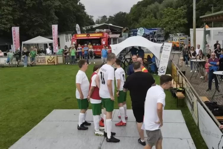 Fest im Verein integriert: Die inklusive Fußballgruppe Heroes beim Sportparkfest.