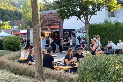 Gemütliche Atmosphäre am lauen Sommerabend.