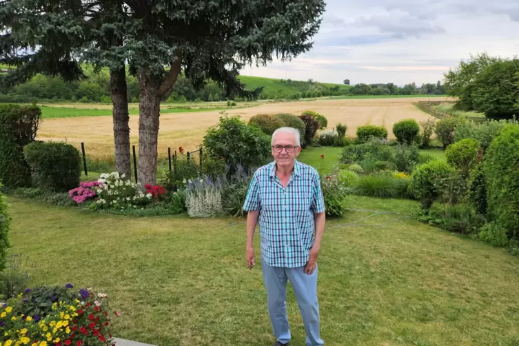 Roland Werner aus Kirchheim war ein halbes Jahrhundert in der Kommunalpolitik tätig.