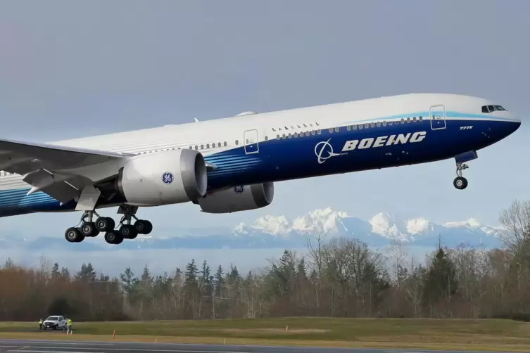 Erstflug Boeing 777X in den USA