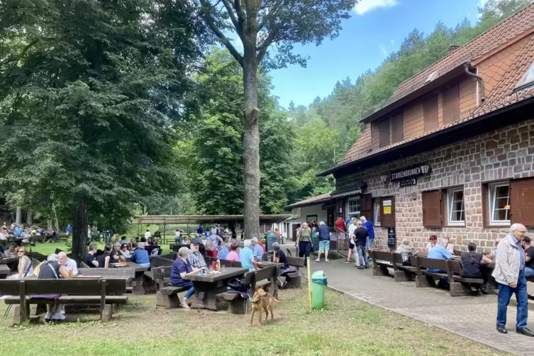 Der Probebetrieb am Starkenbrunnen ist gut gelaufen. Die Gäste lobten vor allem die prompte Speisenlieferung. Beliebt sind Curry