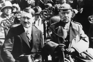 War Hindenburg vor allem ein Reichspräsident, oder hat er erst Hitler zur Macht verholfen?