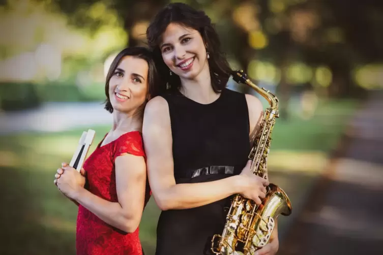 Saxofonistin Sarah Lilian Kober und Pianistin Nestan Heberger bilden das Duo Millefleurs. Am 14. September treten sie in Hainfel