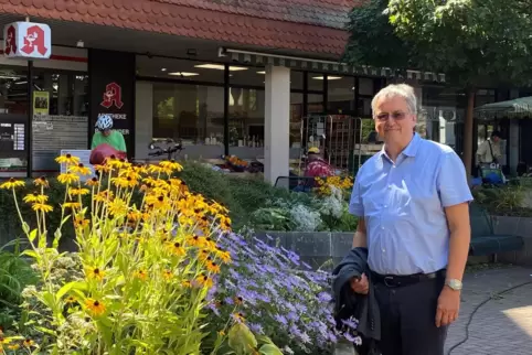 Harald Lippenberger mag das Angebot an guten Fachgeschäften am Burgunderplatz. 