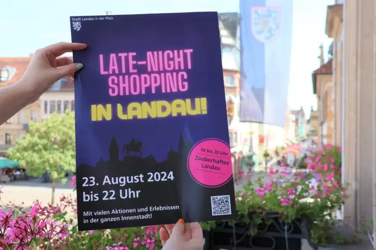 Landau lädt am 23. August zum Late Night Shopping. 