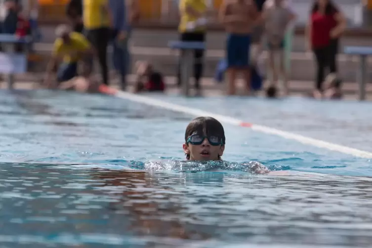 Erst schwimmen, dann laufen: Am Sonntag steigt in Winnweiler die dritte Auflage von Swim & Run.