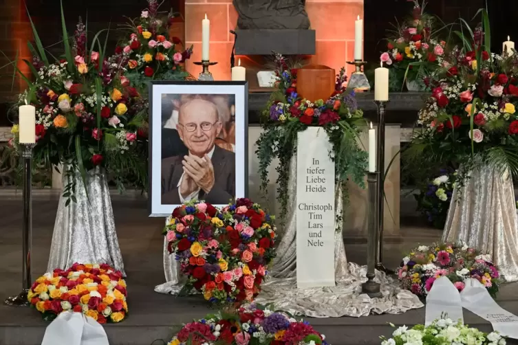 Große Trauerfeier für Willi Lemke im Bremer Dom