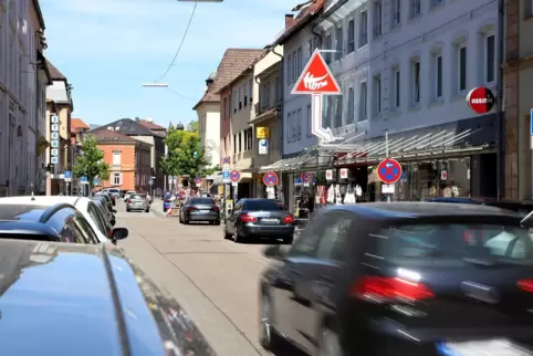 In Landau hat sich für alle Verkehrsteilnehmer in den letzten Jahr vieles verändert, hier die Königstraße. 