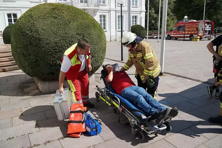 Auch Zweibrückens Oberbürermeister Marold Wosnitza wurde gerettet.