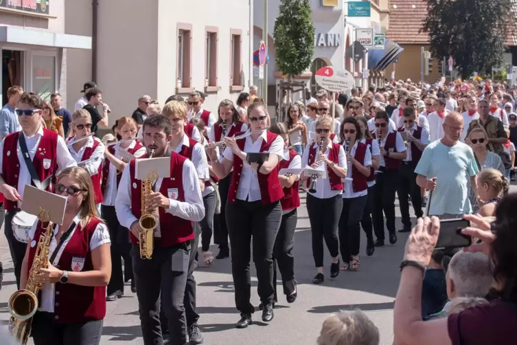 Der Musikverein Bellheim spielte auf.