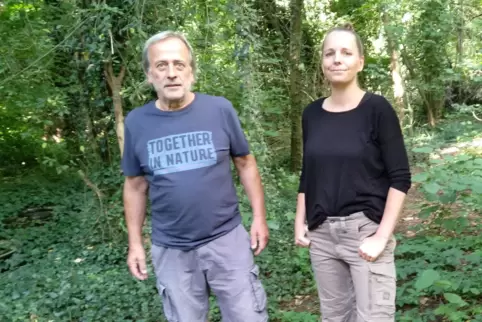 Klaus Eisele und Kathrin Barsnick setzen sich für Mauersegler, Wanderfalken und Schafe in Ludwigshafen ein. 