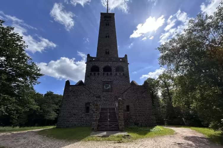 Bismarckturm/Leistadt.