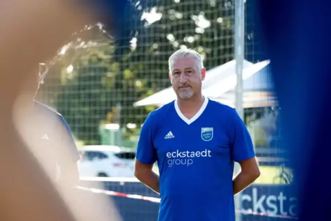 Am Montagabend erstes Training: Ex-Profi Jürgen Kramny.