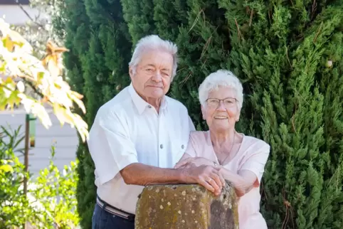 Franz und Renate Lauth gingen durch Höhen und Tiefen und hielten dabei immer fest zusammen. 