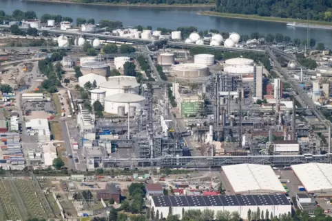 BASF-Konzern will Produktionsanlagen in Ludwigshafen stilllegen