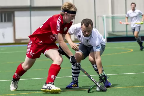 Auch Jonas Bingeser (links) ist wieder dabei, wenn die TSG Kaiserslautern in die Oberliga-Saison startet. 