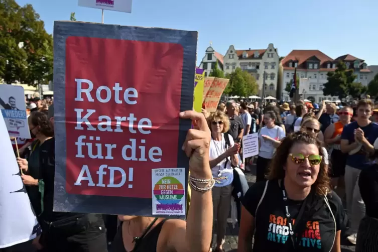 Wahlkampf AfD in Thüringen - Gegendemonstration