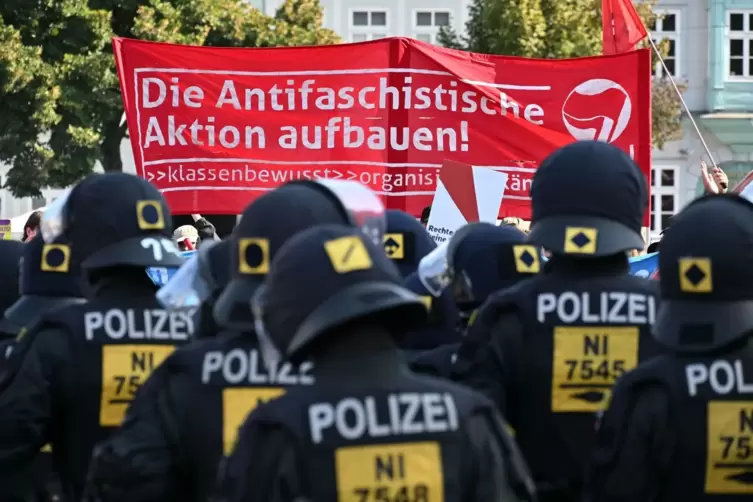 Wahlkampf AfD in Thüringen - Gegendemonstration