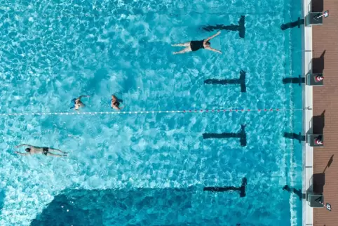 Freibad ist oft Planschen, Pool und Pommes (hier: Vallendar)