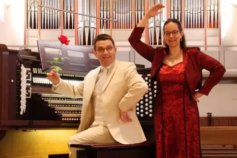 Die Wiesbadener Orgel-Virtuosen Carsten und Iris Lenz sind wieder mal in der Pfalz unterwegs.