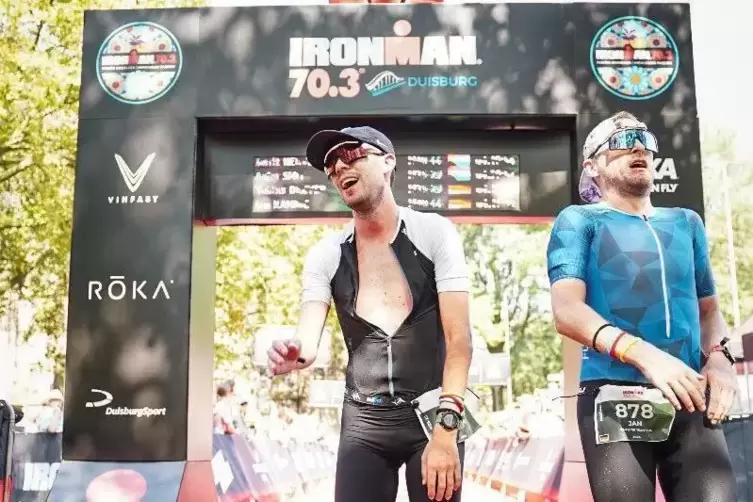 Erschöpft, aber glücklich im Ziel seines ersten Ironman 70.3: Wasgaucup-Dominator Tobias Dreyer aus Hauenstein.