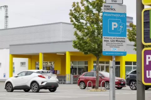 Am Netto in der Zollamtstraße gelten die Bedingungen von „Park & Control“. Oder?