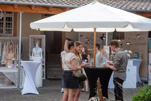 Der „schönste Tag des Lebens“ will geplant sein. Bei der Hochzeitsmesse bieten Dienstleister dazu ihre Hilfe an.