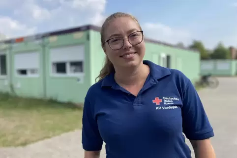 Seit Juni mit ihrem Team Ansprechpartnerin für die Bewohner des Containerdorfs: Hausleiterin Esther Mallrich vom Deutschen Roten