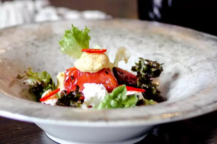 Erfrischender Genuss: gegrillte Wassermelone.