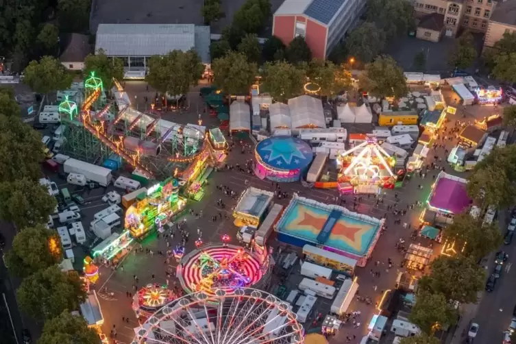 Von 7. bis 16. September findet der Landauer Herbstmarkt auf dem Alten Meßplatz statt.