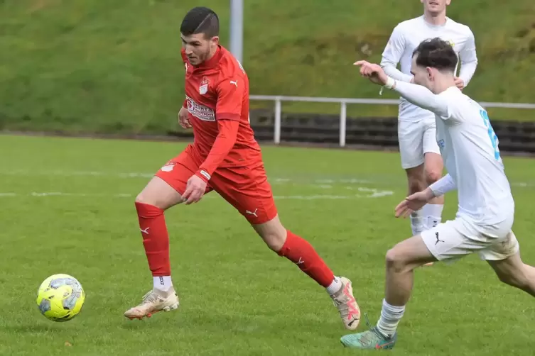 Schwer zu stoppen: Tarek Rabahi (in Rot), hier im Spiel gegen den SC Hauenstein.