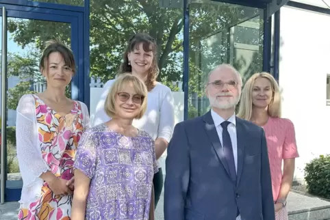  Susanne Berger, Christel Werner, zusammen mit Freia Schneeweiß (hinten), Matthias Münch und Nadja Moreno (von links). 