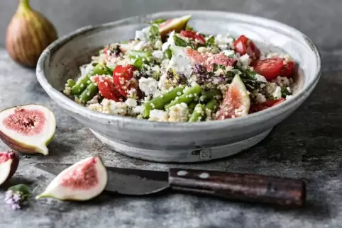 Quinoa-Salat mit Feigen, Feta und grünen Bohnen