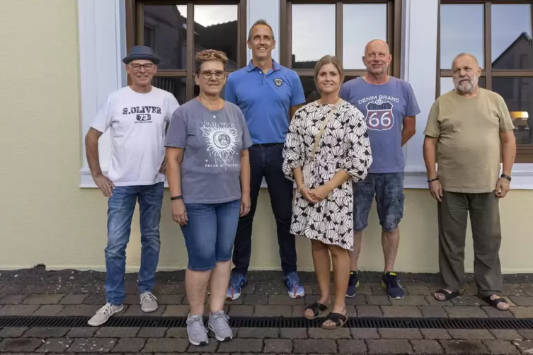 Der neue Staufer Ortsbeirat, von links: Johannes Hemmer (Stellvertretender Ortsvorsteher), Mirija Mathias-Sommer, Michael Mang-B