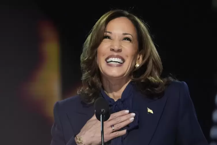 Kamala Harris lache „so ansteckend“, sagt Wladimir Putin.