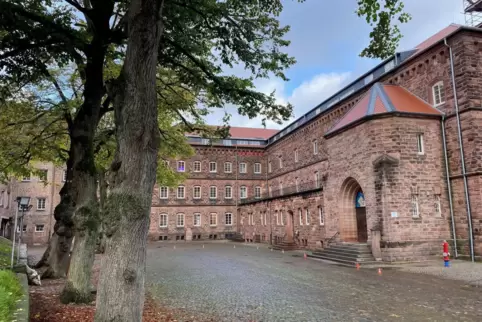 Ist am Tag des offenen Denkmals von innen zu betrachten: das ehemalige Diözesanwaisenhaus in Landstuhl. Ab 11 Uhr gibt es eine F