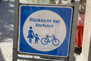 Das kleine Hinweisschild am Römperlatz.