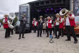 Haben mit ihrem Repertoire aus Oldtime Jazz, Blues, Ragtime und Spirituals an die Zeit legendärer Straßenkapellen in New Orleans