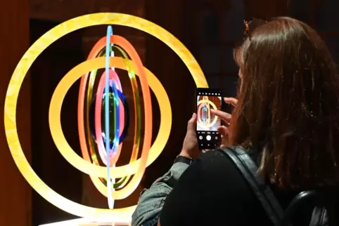 Lichtkunst von Ludger Hinse in der Stiftskirche.